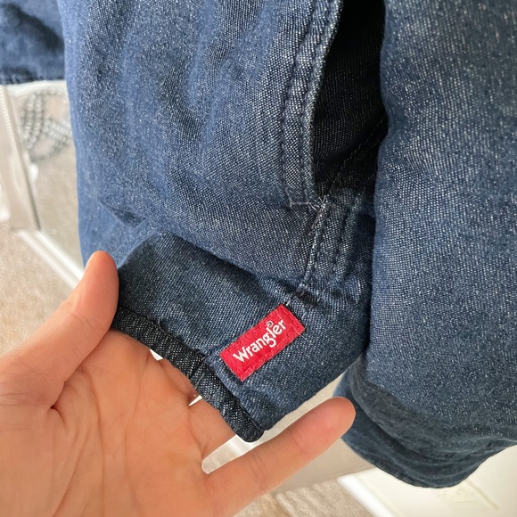 Wrangler Button Down - Picture 3 of 11